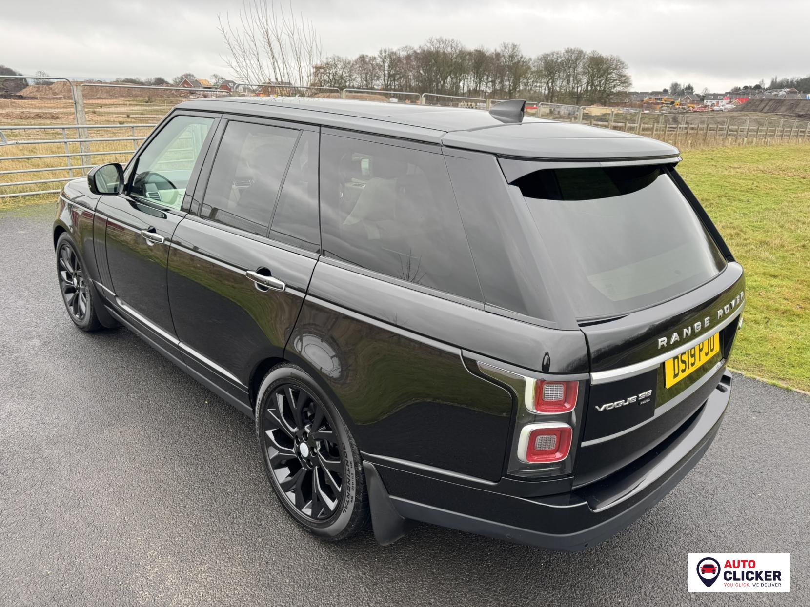 Land Rover Range Rover 2.0 P400e 12.4kWh GPF Vogue SE SUV 5dr Petrol Plug-in Hybrid Auto 4WD Euro 6 (s/s) (404 ps)
