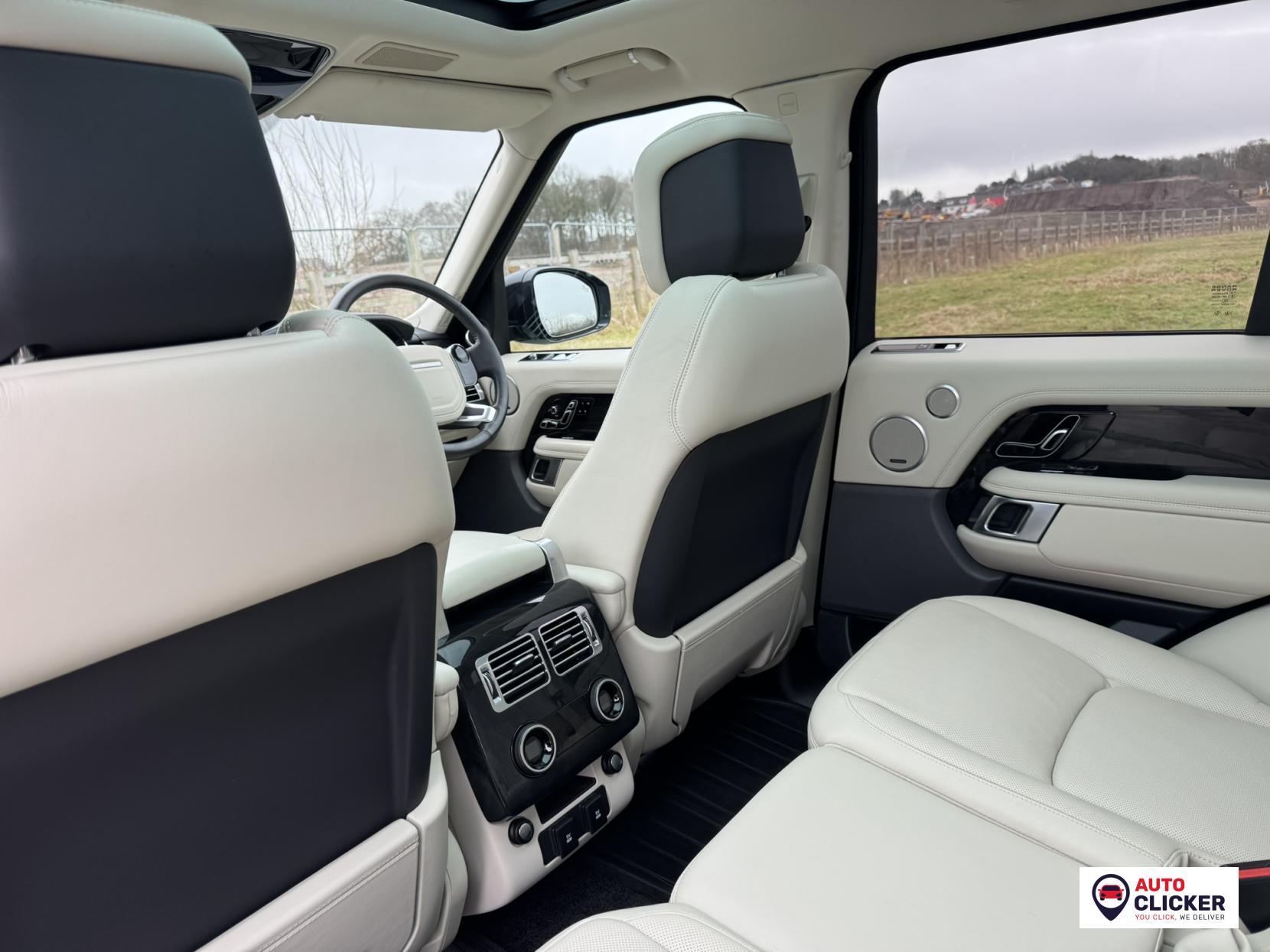 Land Rover Range Rover 2.0 P400e 12.4kWh GPF Vogue SE SUV 5dr Petrol Plug-in Hybrid Auto 4WD Euro 6 (s/s) (404 ps)