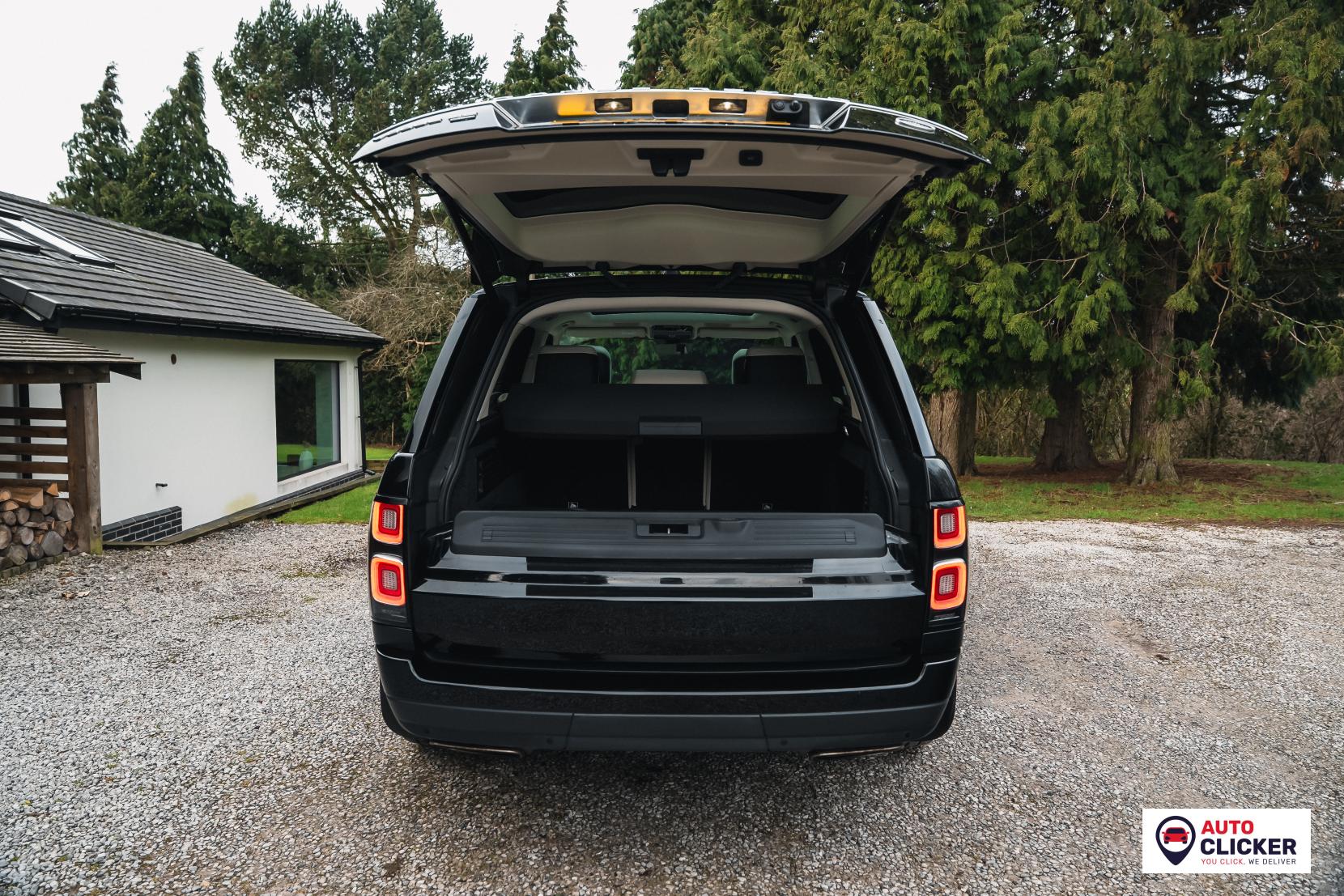 Land Rover Range Rover 2.0 P400e 12.4kWh GPF Vogue SE SUV 5dr Petrol Plug-in Hybrid Auto 4WD Euro 6 (s/s) (404 ps)