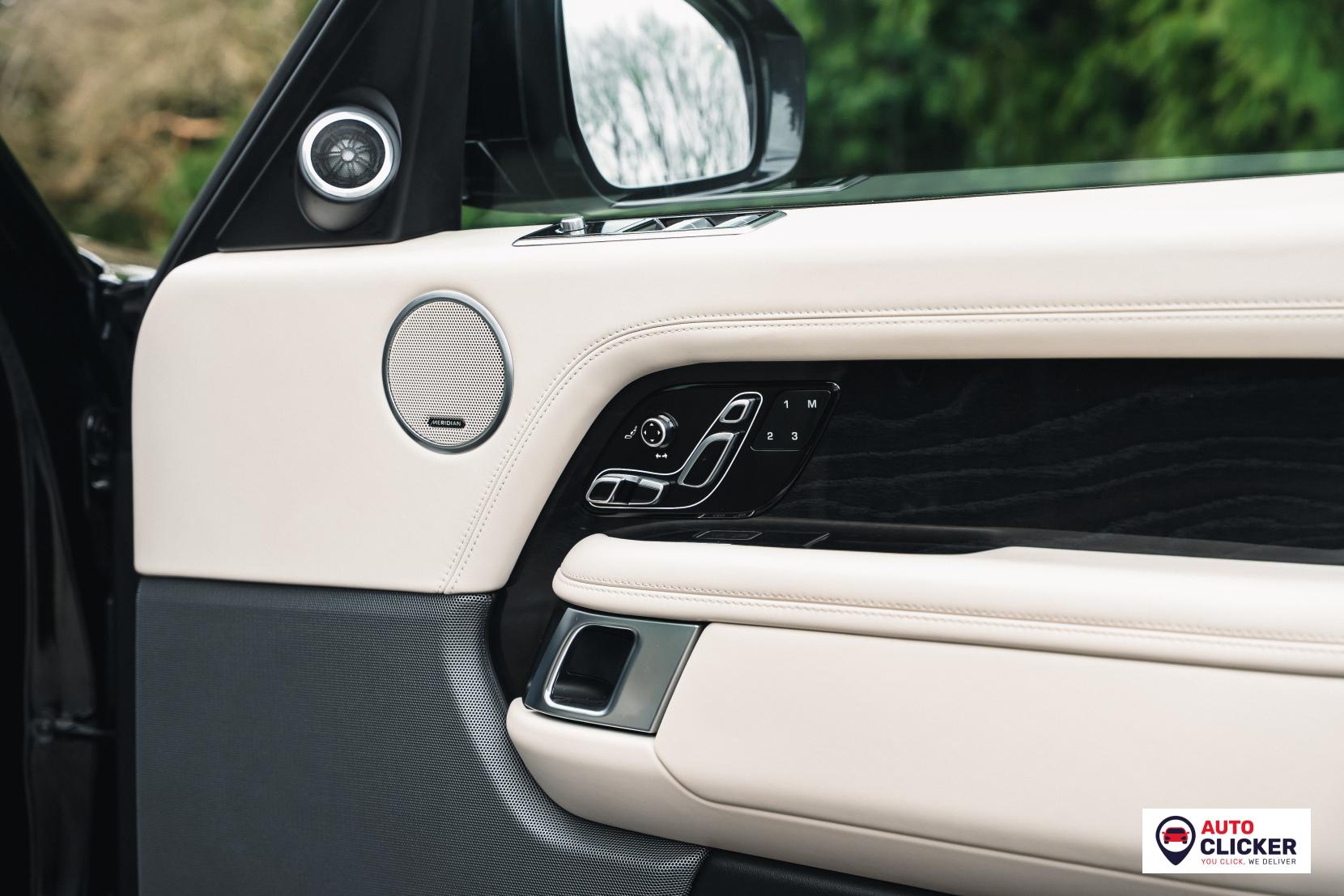 Land Rover Range Rover 2.0 P400e 12.4kWh GPF Vogue SE SUV 5dr Petrol Plug-in Hybrid Auto 4WD Euro 6 (s/s) (404 ps)