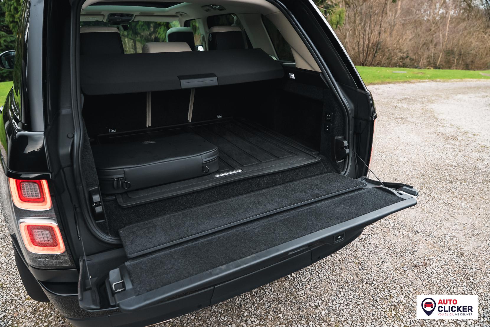 Land Rover Range Rover 2.0 P400e 12.4kWh GPF Vogue SE SUV 5dr Petrol Plug-in Hybrid Auto 4WD Euro 6 (s/s) (404 ps)