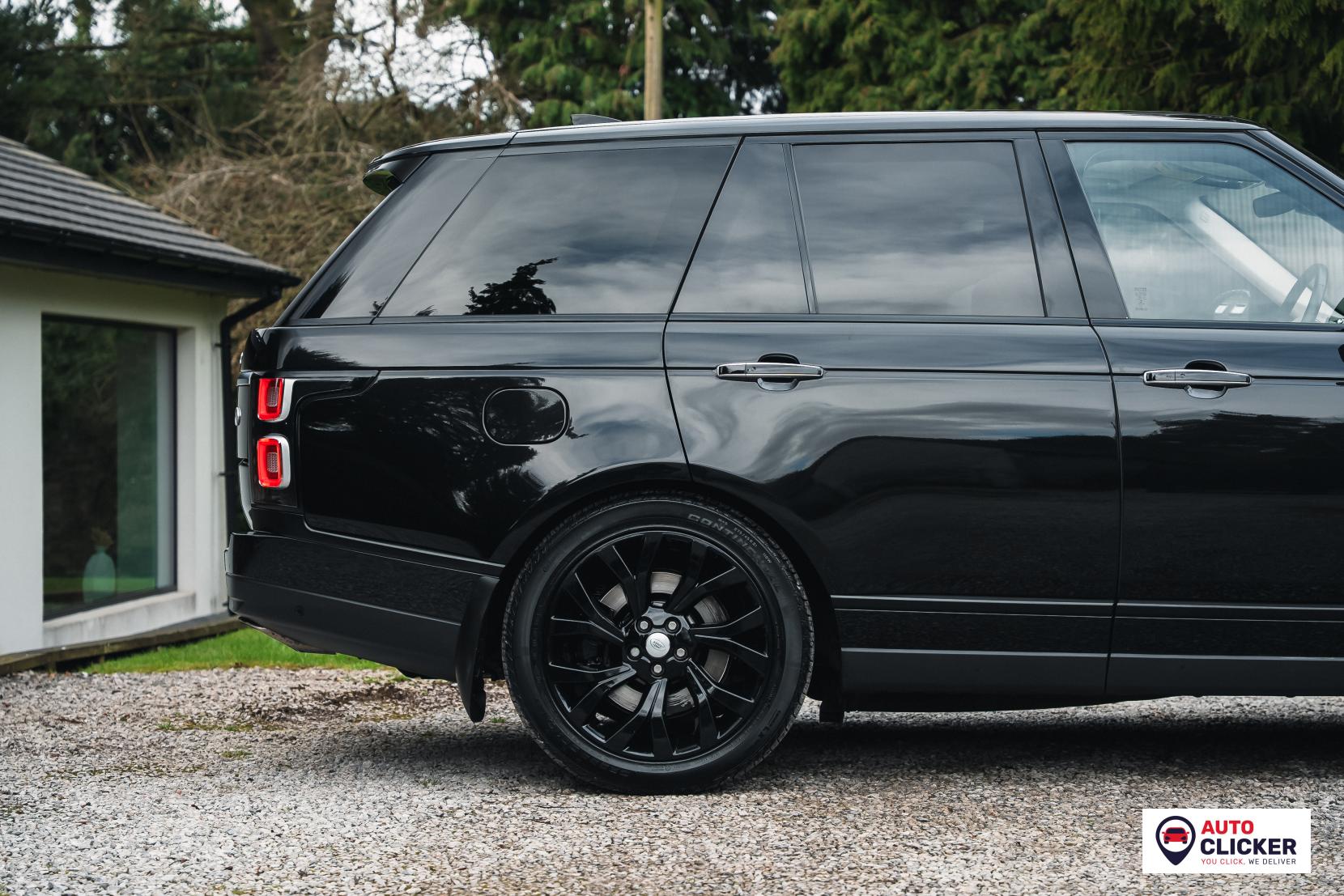 Land Rover Range Rover 2.0 P400e 12.4kWh GPF Vogue SE SUV 5dr Petrol Plug-in Hybrid Auto 4WD Euro 6 (s/s) (404 ps)