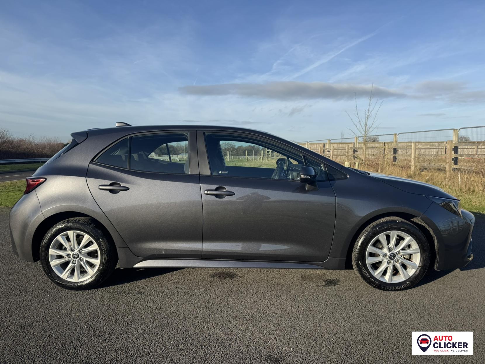 Toyota Corolla 1.8 VVT-h Icon Hatchback 5dr Petrol Hybrid CVT Euro 6 (s/s) (140 ps)