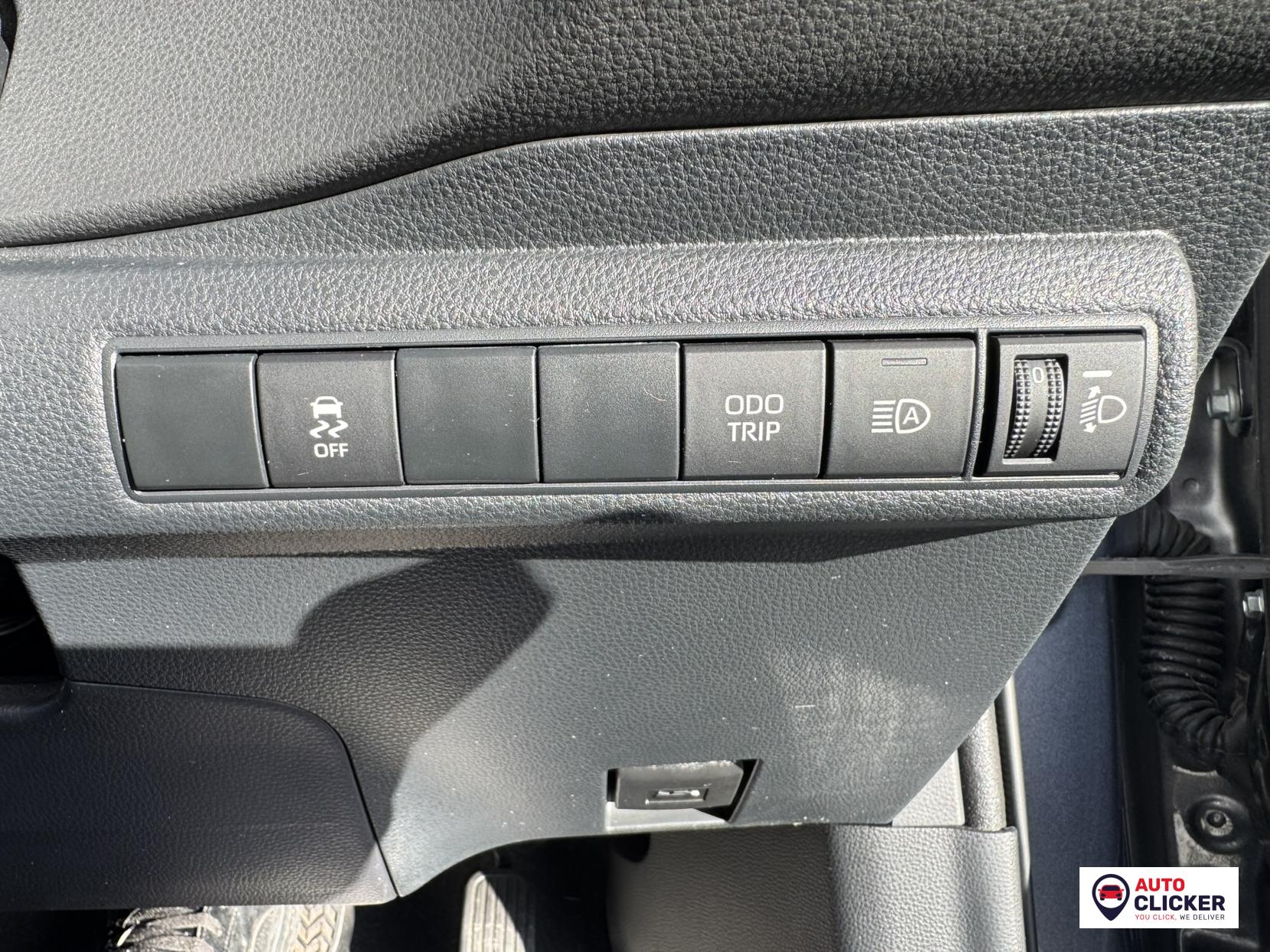 Toyota Corolla 1.8 VVT-h Icon Hatchback 5dr Petrol Hybrid CVT Euro 6 (s/s) (140 ps)