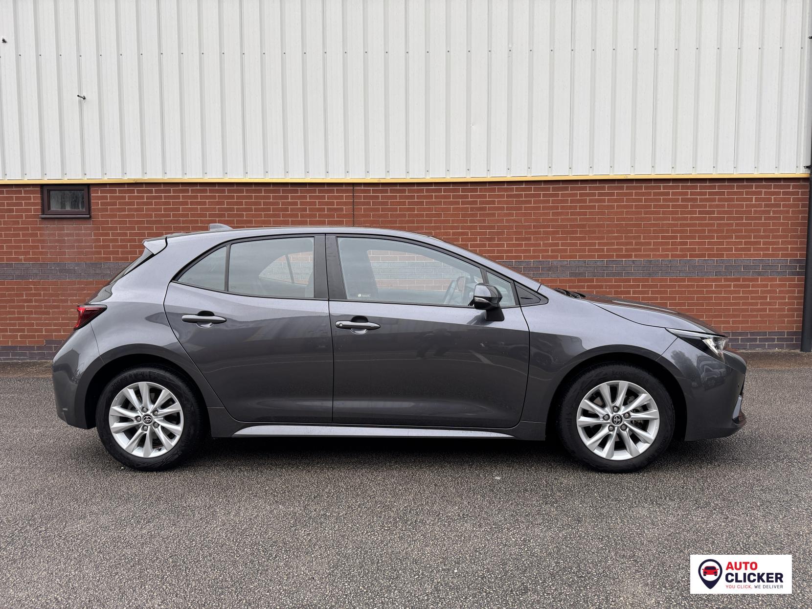 Toyota Corolla 1.8 VVT-h Icon Hatchback 5dr Petrol Hybrid CVT Euro 6 (s/s) (140 ps)