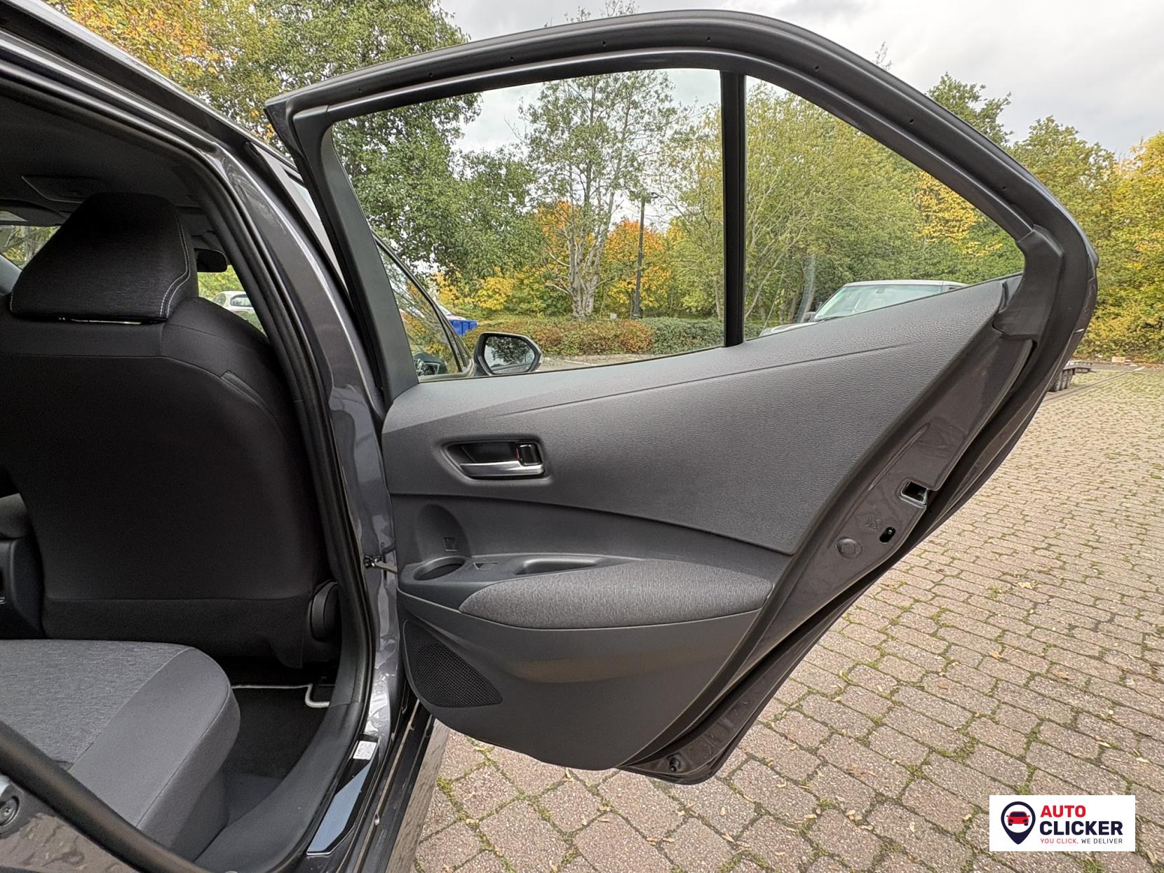 Toyota Corolla 1.8 VVT-h Icon Hatchback 5dr Petrol Hybrid CVT Euro 6 (s/s) (140 ps)