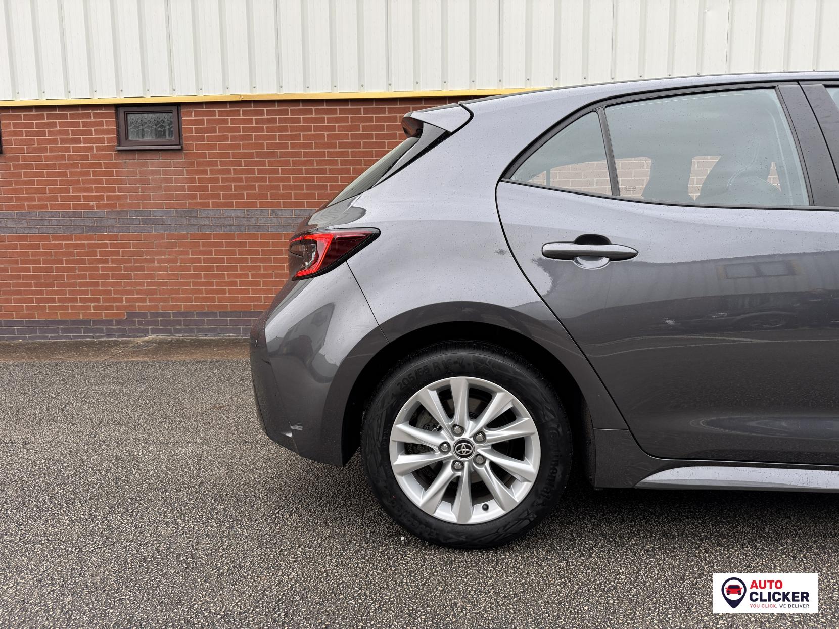 Toyota Corolla 1.8 VVT-h Icon Hatchback 5dr Petrol Hybrid CVT Euro 6 (s/s) (140 ps)