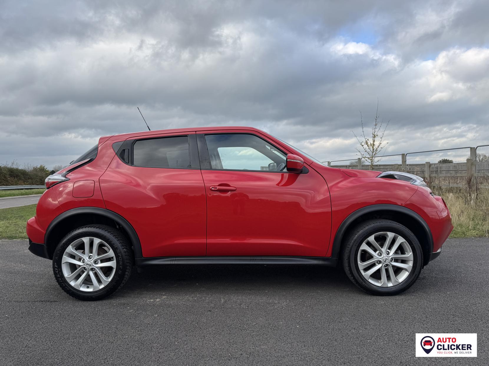 Nissan Juke 1.2 DIG-T N-Connecta SUV 5dr Petrol Manual Euro 6 (s/s) (115 ps)