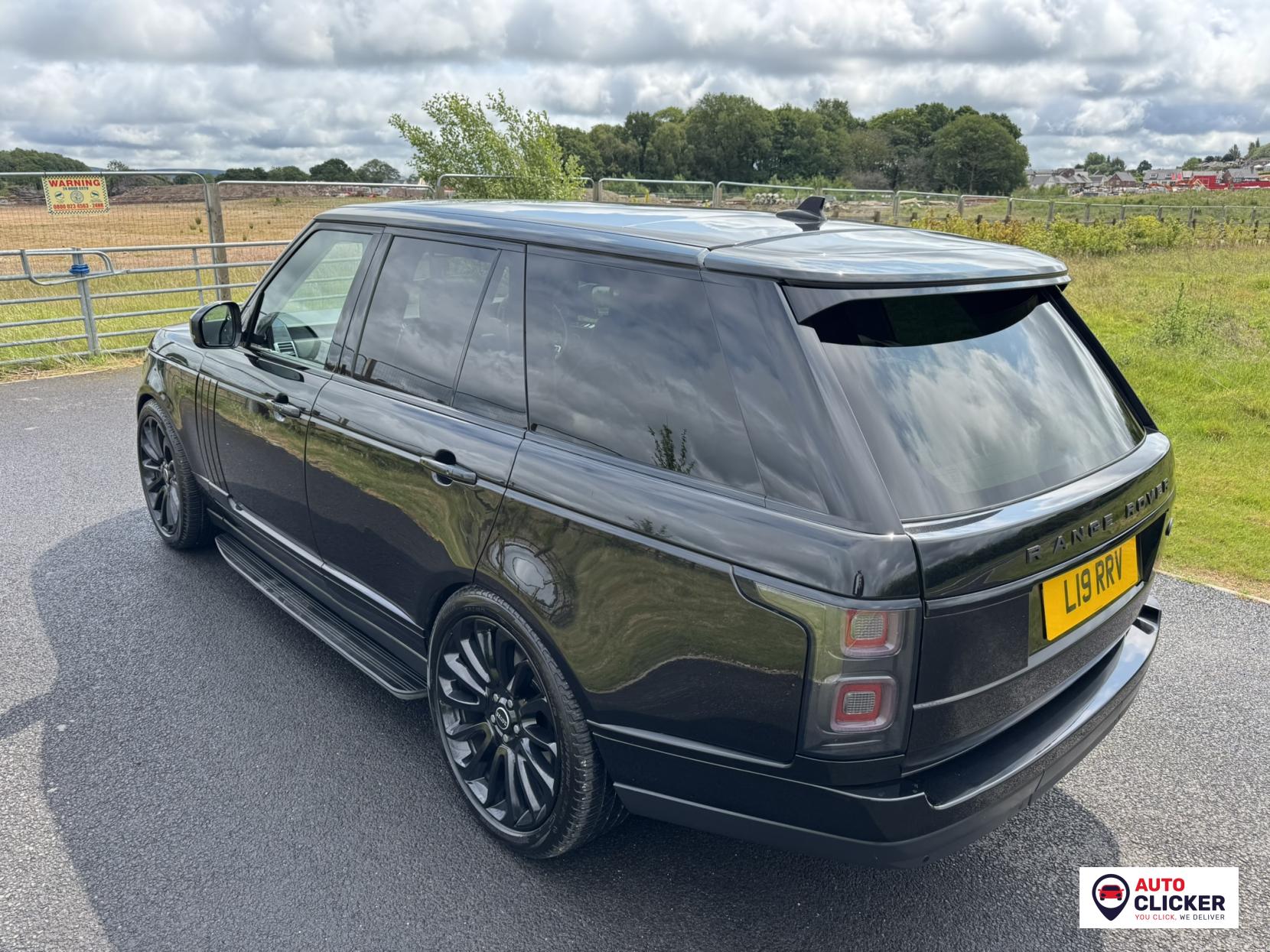 Land Rover Range Rover 4.4 SD V8 Vogue SUV 5dr Diesel Auto 4WD Euro 5 (339 ps)