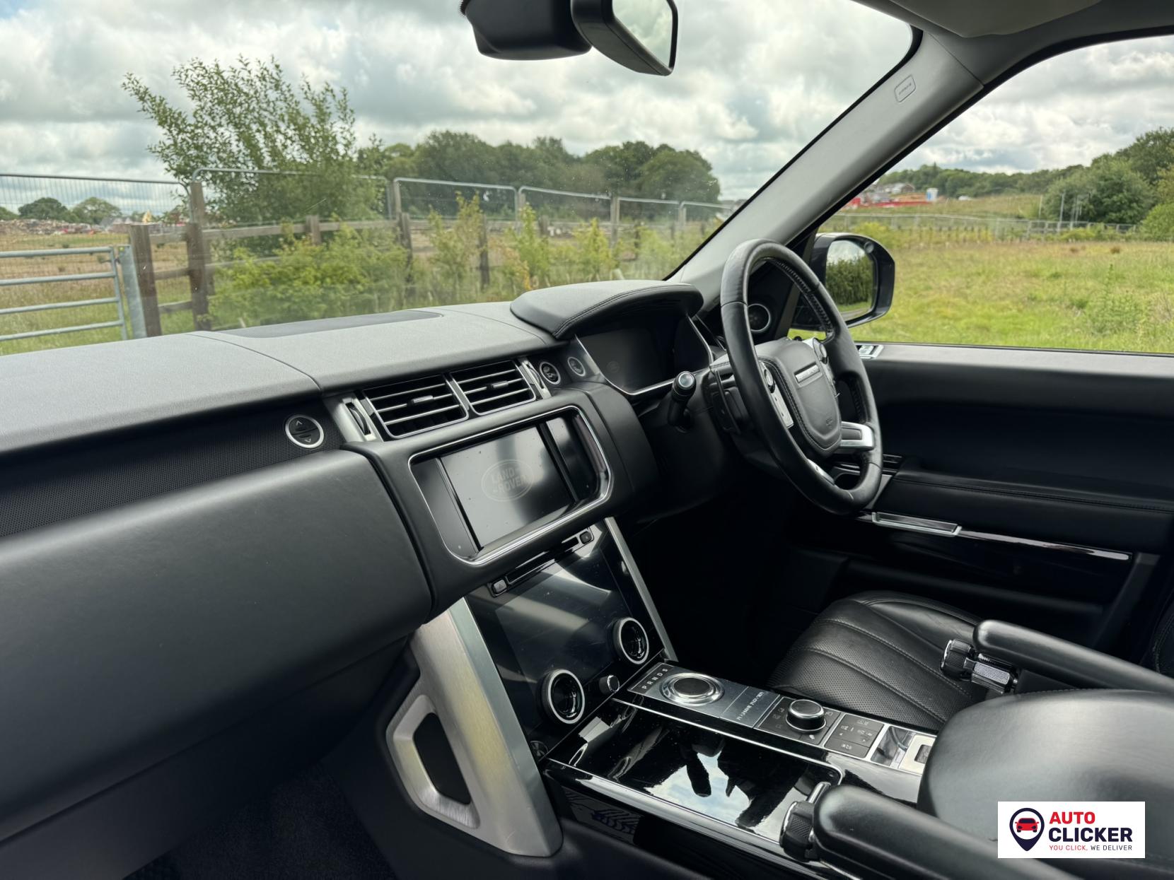 Land Rover Range Rover 4.4 SD V8 Vogue SUV 5dr Diesel Auto 4WD Euro 5 (339 ps)