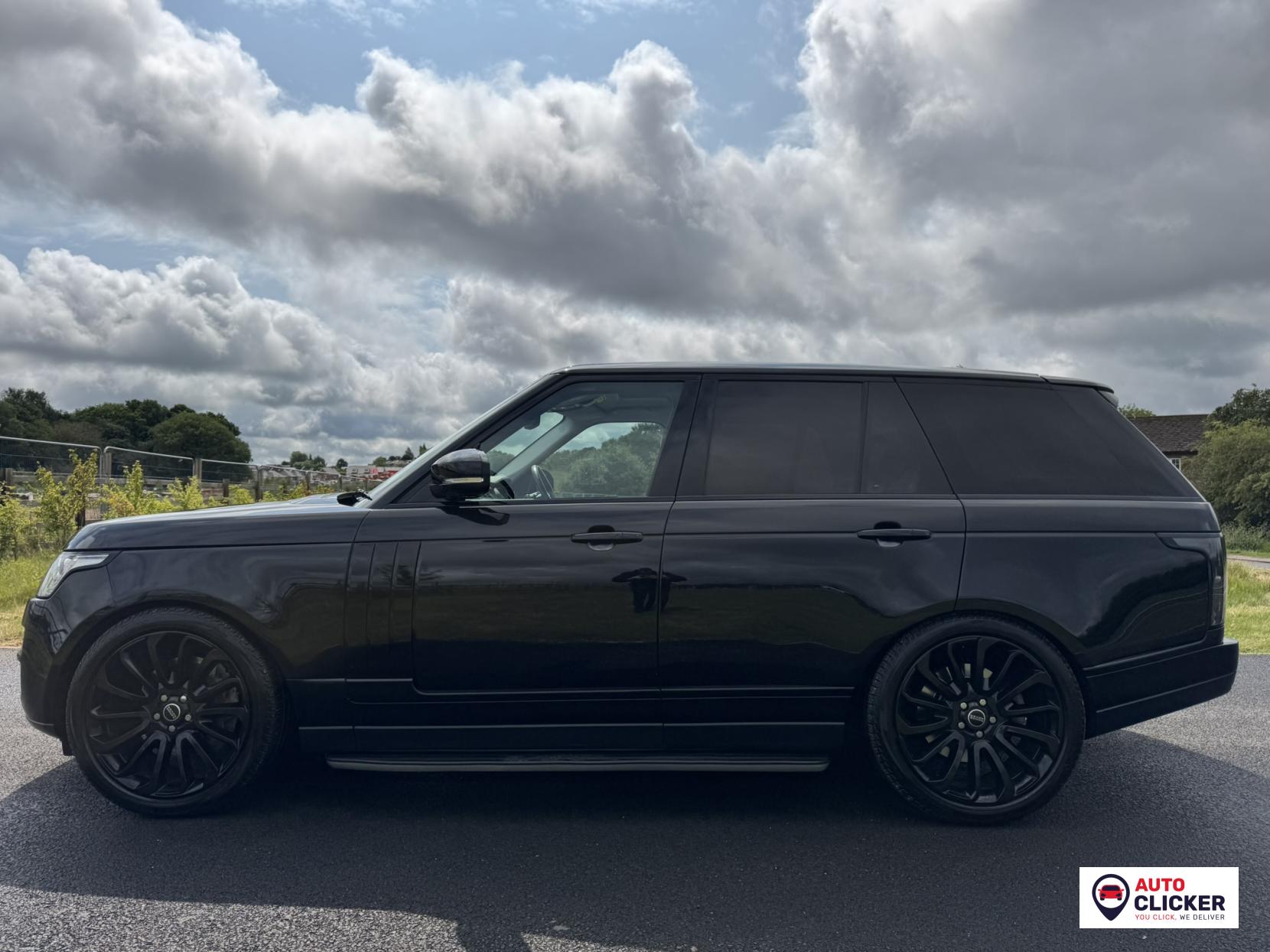 Land Rover Range Rover 4.4 SD V8 Vogue SUV 5dr Diesel Auto 4WD Euro 5 (339 ps)
