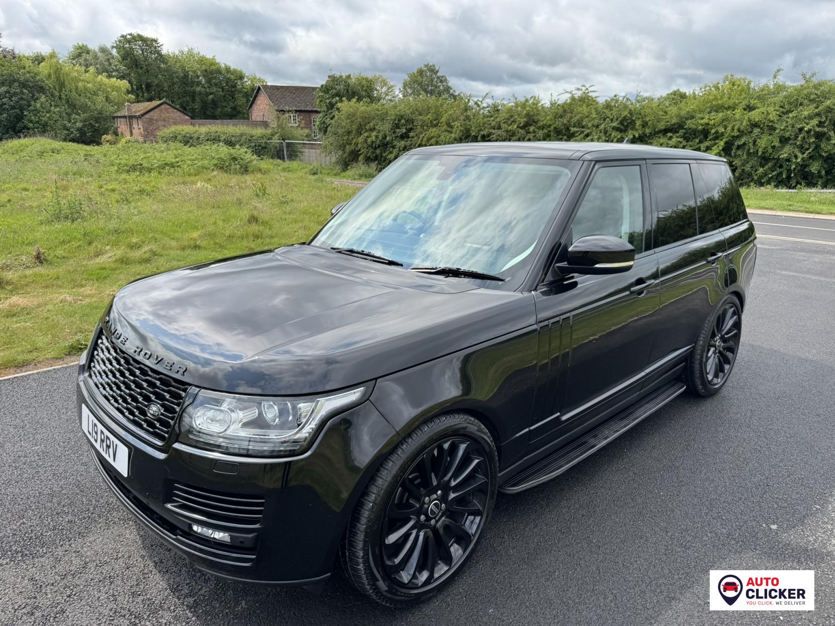 Land Rover Range Rover 4.4 SD V8 Vogue SUV 5dr Diesel Auto 4WD Euro 5 (339 ps)