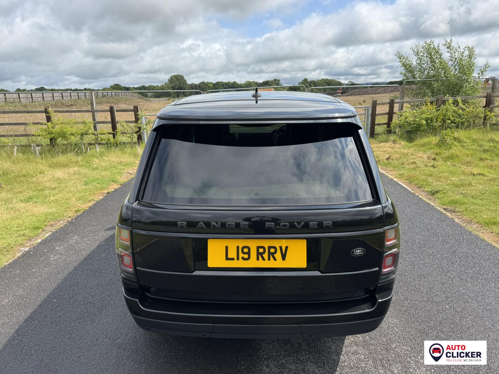 Land Rover Range Rover 4.4 SD V8 Vogue SUV 5dr Diesel Auto 4WD Euro 5 (339 ps)