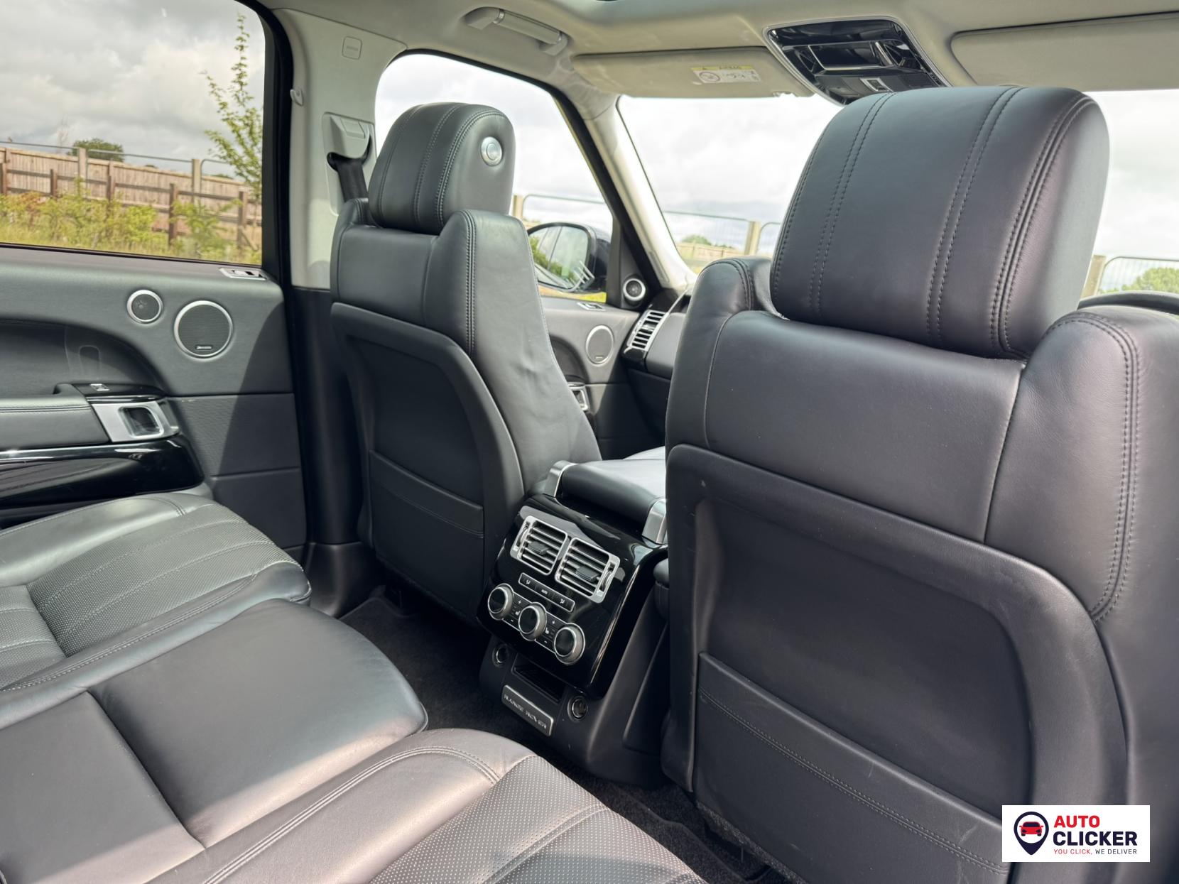 Land Rover Range Rover 4.4 SD V8 Vogue SUV 5dr Diesel Auto 4WD Euro 5 (339 ps)
