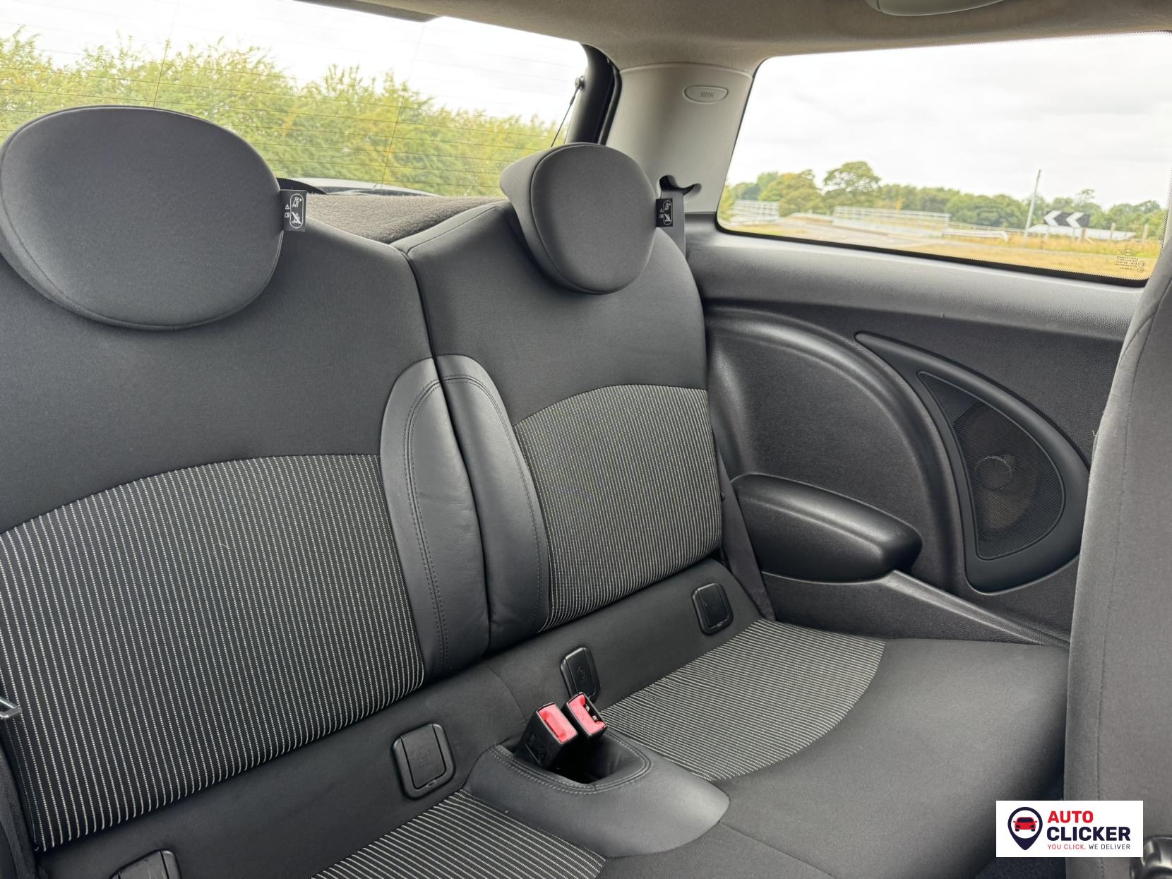 MINI Hatch 1.6 Cooper Hatchback 3dr Petrol Manual Euro 4 (120 ps)