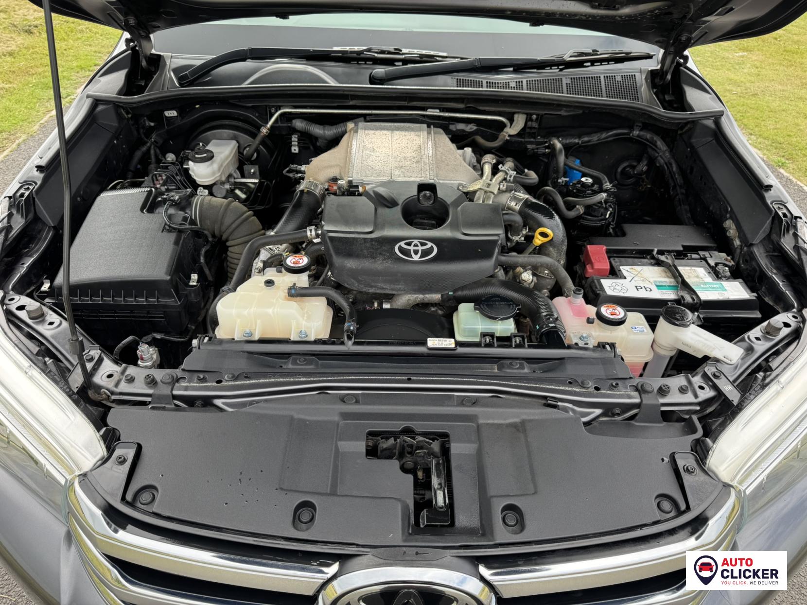 Toyota Hilux 2.4 D-4D Invincible Pickup Double Cab 4dr Diesel Auto 4WD Euro 6 (s/s) (TSS) (150 ps)