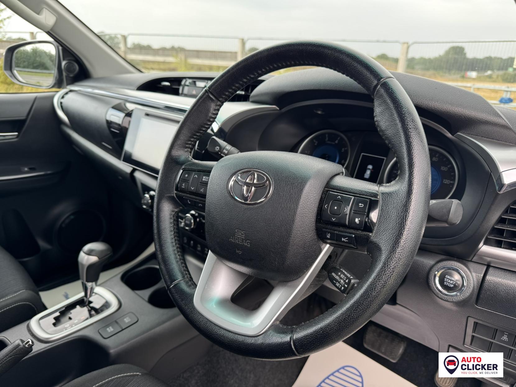 Toyota Hilux 2.4 D-4D Invincible Pickup Double Cab 4dr Diesel Auto 4WD Euro 6 (s/s) (TSS) (150 ps)