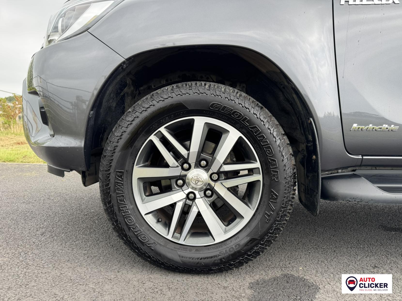 Toyota Hilux 2.4 D-4D Invincible Pickup Double Cab 4dr Diesel Auto 4WD Euro 6 (s/s) (TSS) (150 ps)