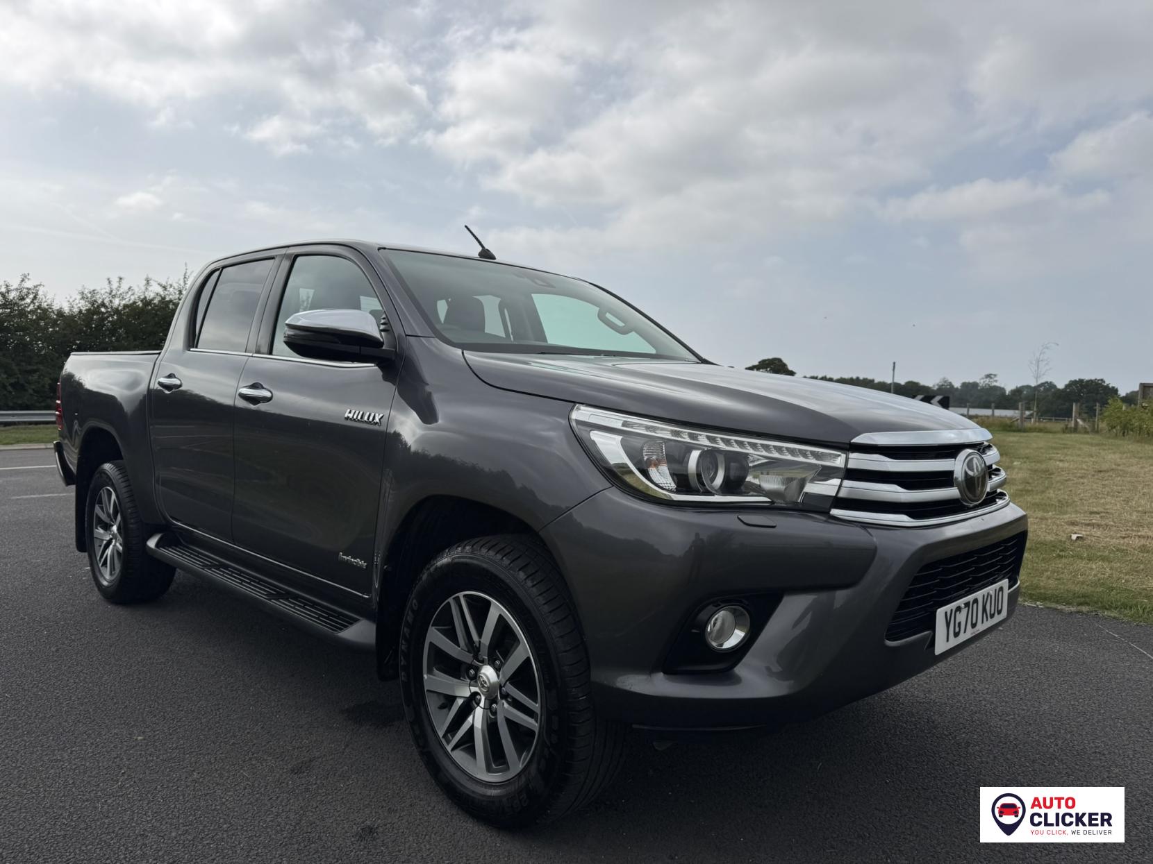 Toyota Hilux 2.4 D-4D Invincible Pickup Double Cab 4dr Diesel Auto 4WD Euro 6 (s/s) (TSS) (150 ps)