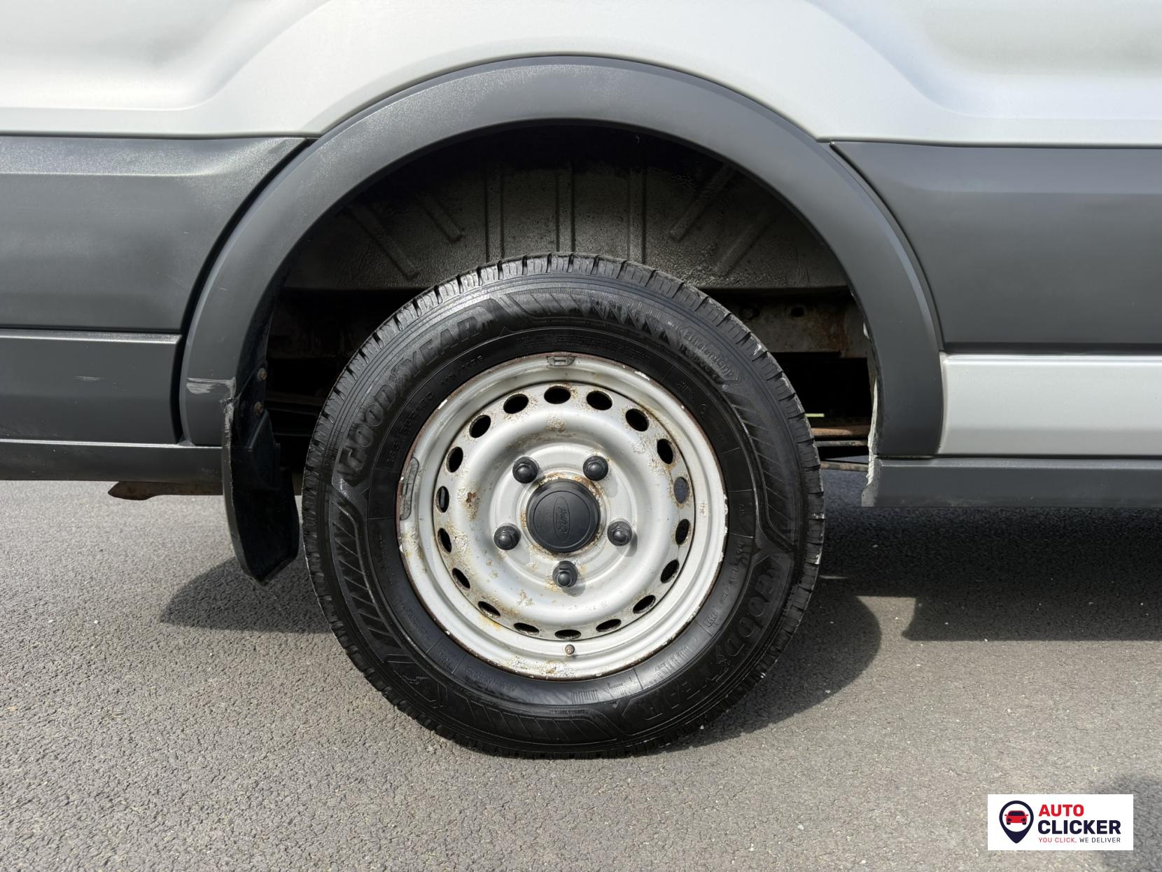 Ford Transit 2.2 TDCi 410 HDT Minibus 5dr Diesel Manual L3 H2 (14 seats) (196 g/km, 123 bhp)