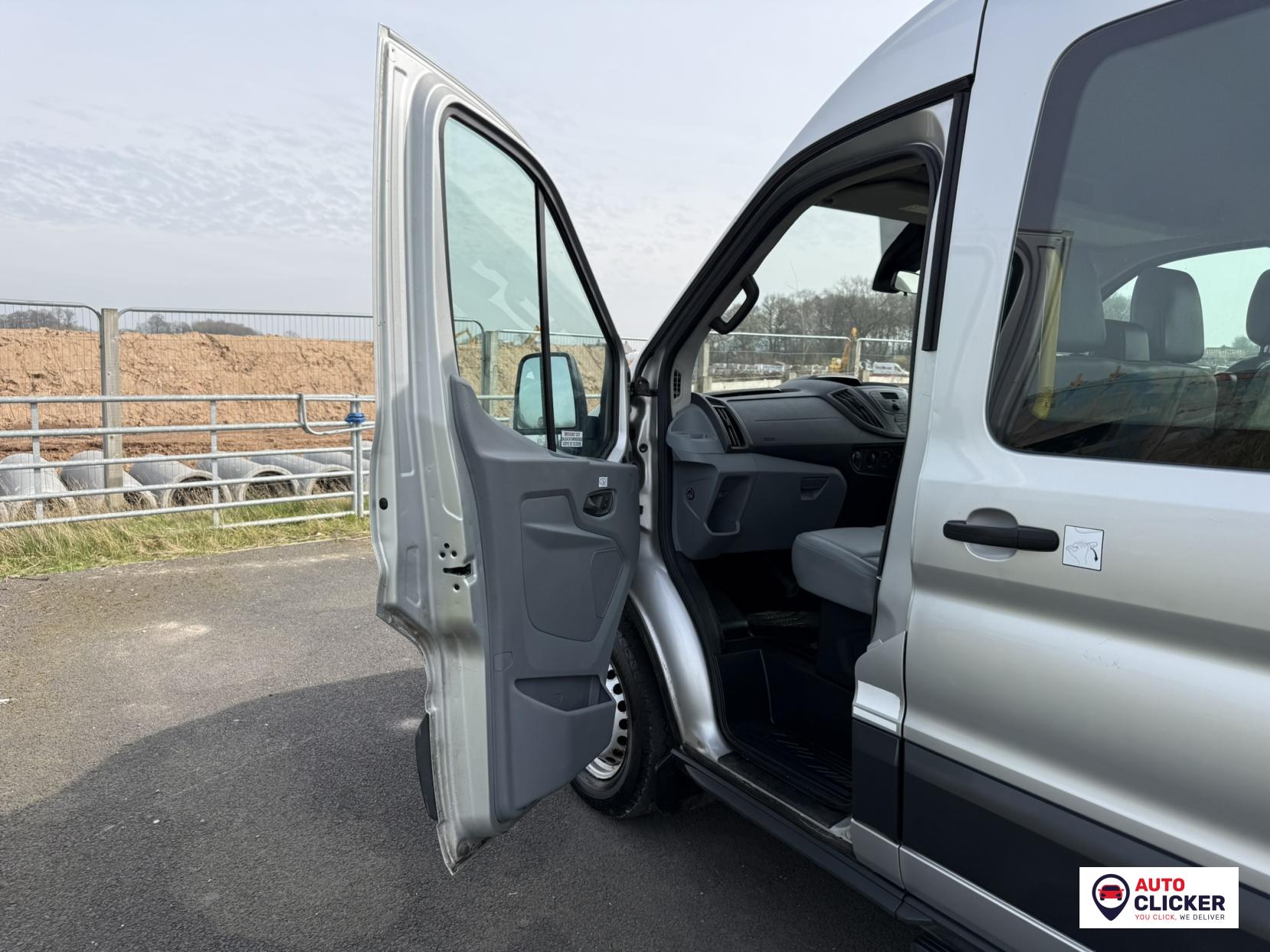 Ford Transit 2.2 TDCi 410 HDT Minibus 5dr Diesel Manual L3 H2 (14 seats) (196 g/km, 123 bhp)