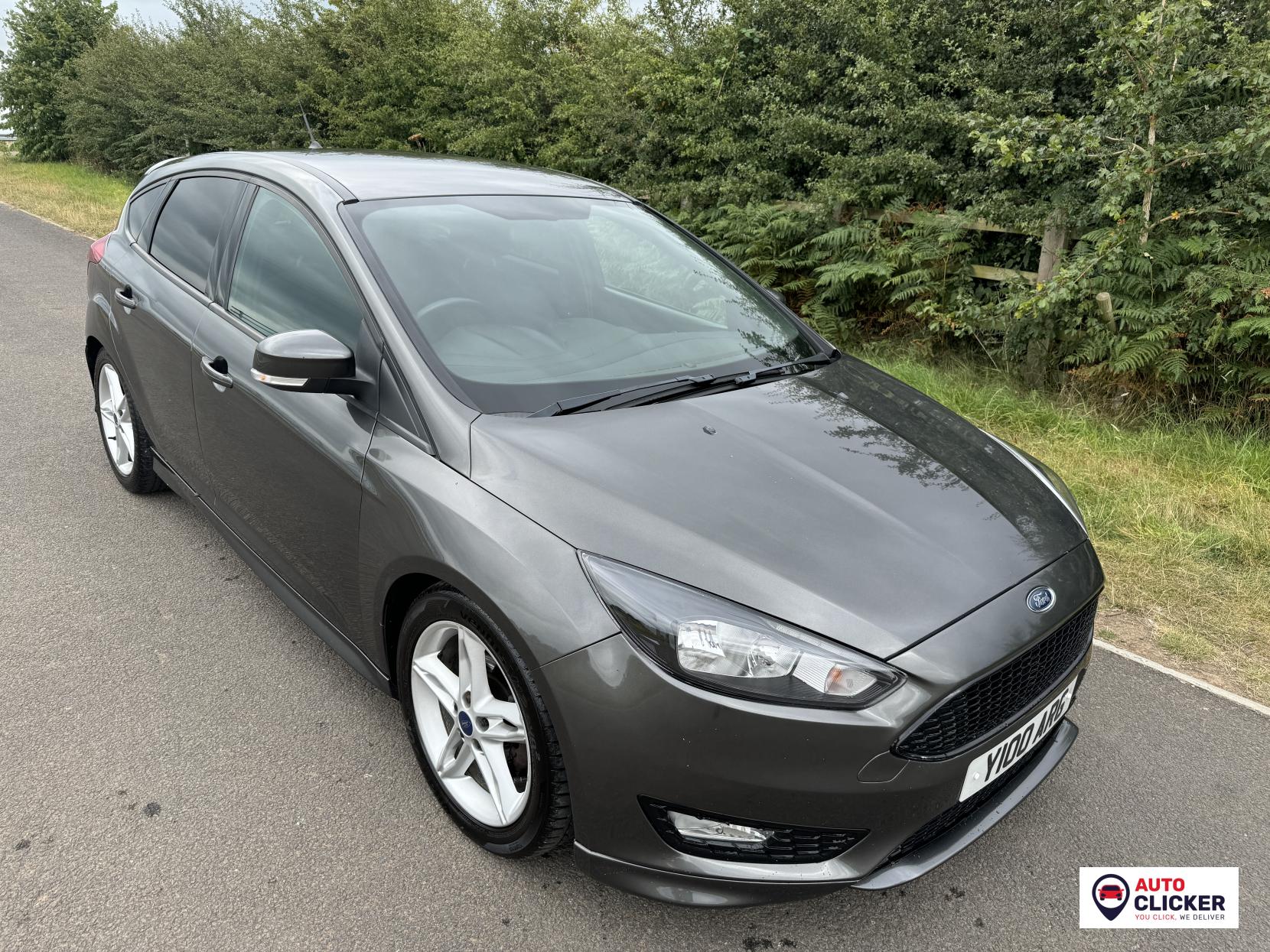 Ford Focus 1.5 TDCi ST-Line Hatchback 5dr Diesel Powershift Euro 6 (s/s) (120 ps)