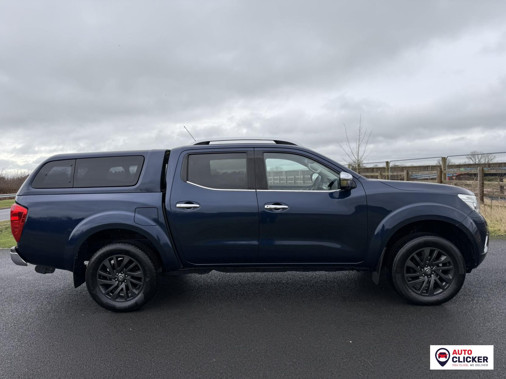 Nissan Navara 2.3 dCi Tekna Pickup Double Cab 4dr Diesel Auto 4WD Euro 6 (190 ps)