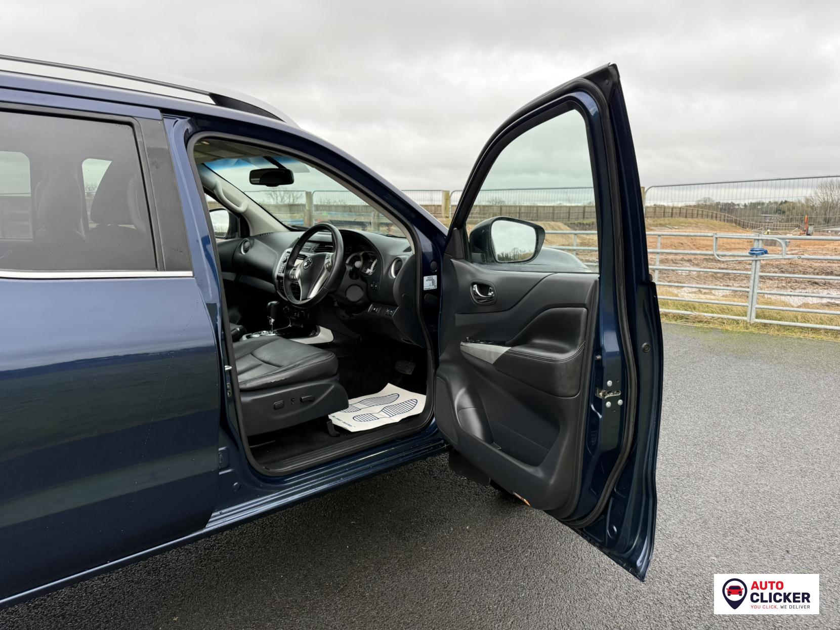 Nissan Navara 2.3 dCi Tekna Pickup Double Cab 4dr Diesel Auto 4WD Euro 6 (190 ps)