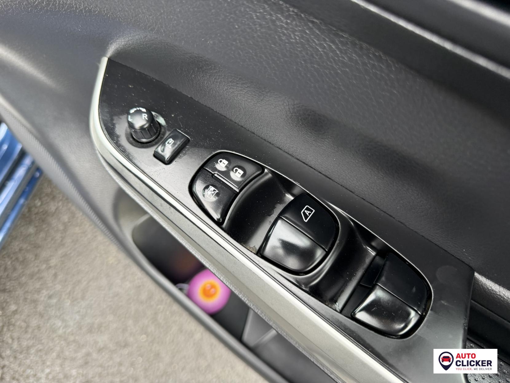 Nissan Navara 2.3 dCi Tekna Pickup Double Cab 4dr Diesel Auto 4WD Euro 6 (190 ps)