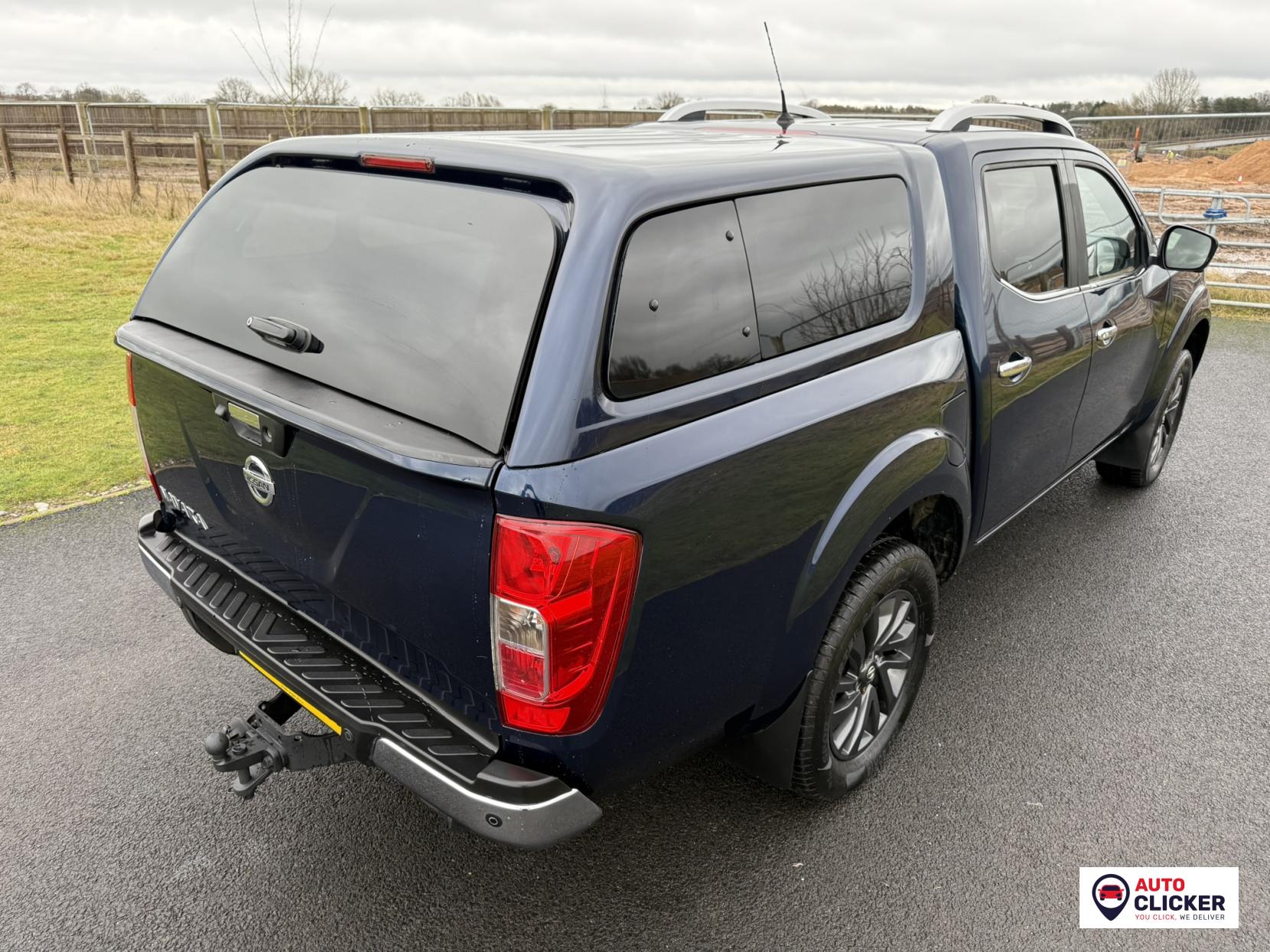 Nissan Navara 2.3 dCi Tekna Pickup Double Cab 4dr Diesel Auto 4WD Euro 6 (190 ps)