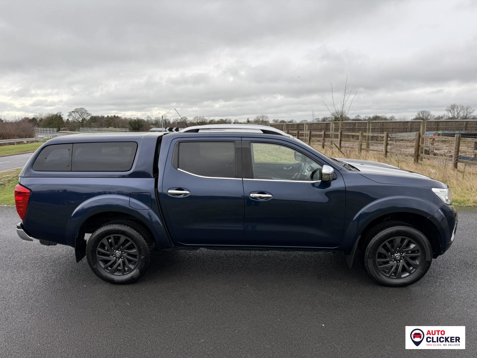 Nissan Navara 2.3 dCi Tekna Pickup Double Cab 4dr Diesel Auto 4WD Euro 6 (190 ps)