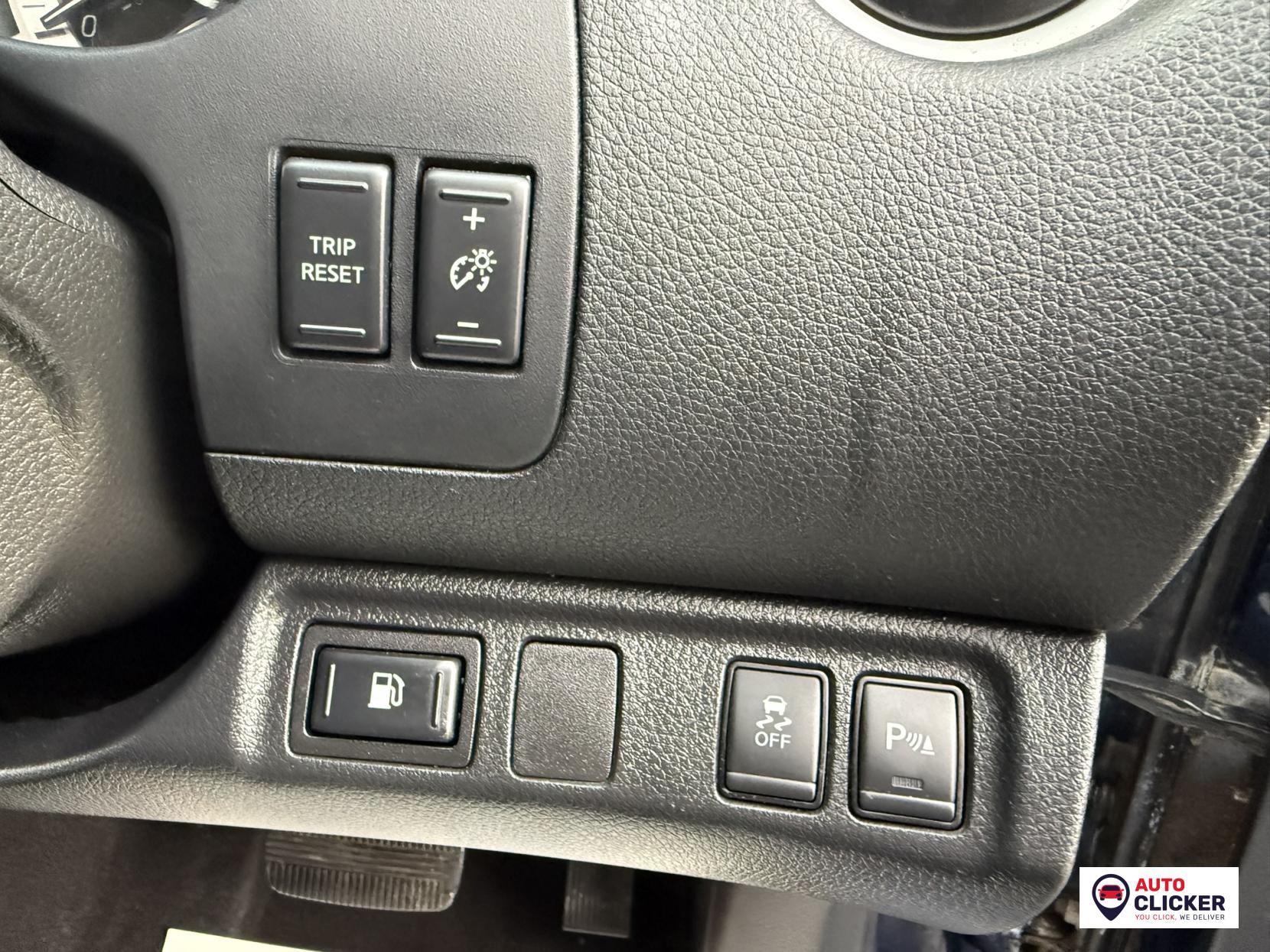 Nissan Navara 2.3 dCi Tekna Pickup Double Cab 4dr Diesel Auto 4WD Euro 6 (190 ps)