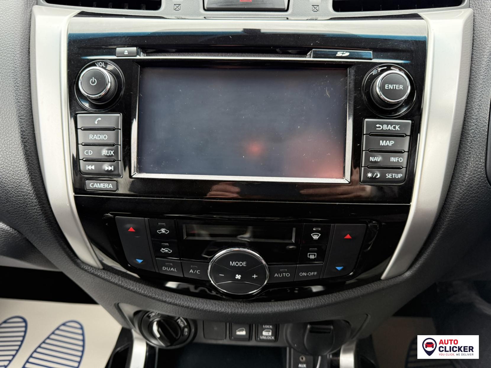 Nissan Navara 2.3 dCi Tekna Pickup Double Cab 4dr Diesel Auto 4WD Euro 6 (190 ps)