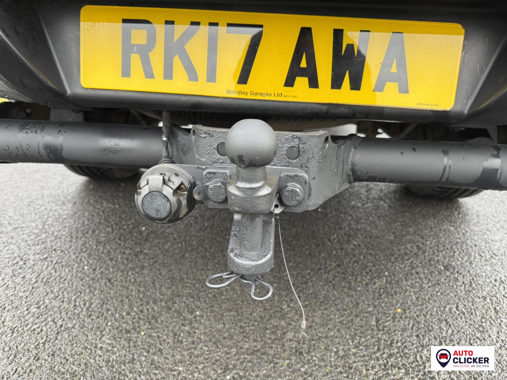 Nissan Navara 2.3 dCi Tekna Pickup Double Cab 4dr Diesel Auto 4WD Euro 6 (190 ps)