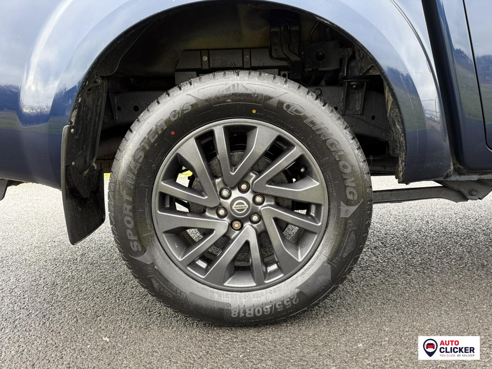 Nissan Navara 2.3 dCi Tekna Pickup Double Cab 4dr Diesel Auto 4WD Euro 6 (190 ps)