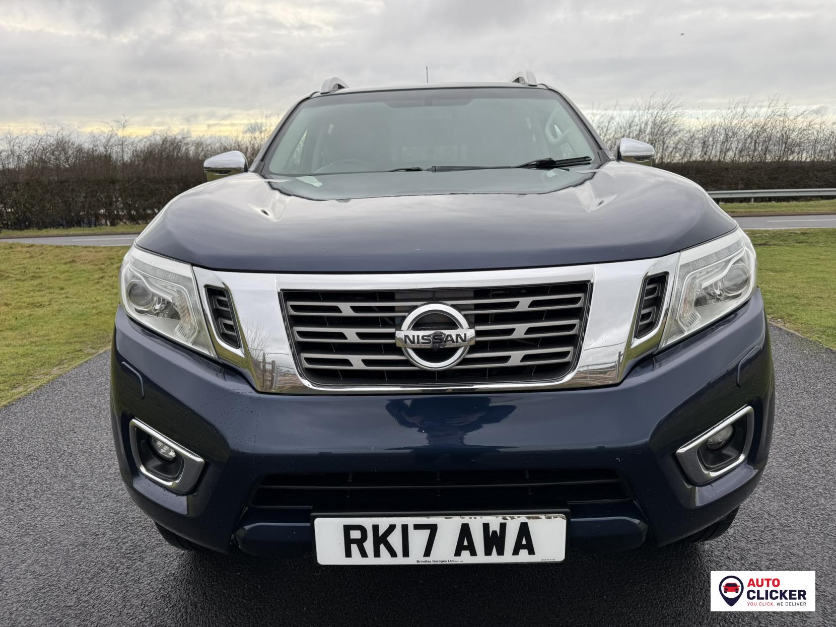 Nissan Navara 2.3 dCi Tekna Pickup Double Cab 4dr Diesel Auto 4WD Euro 6 (190 ps)