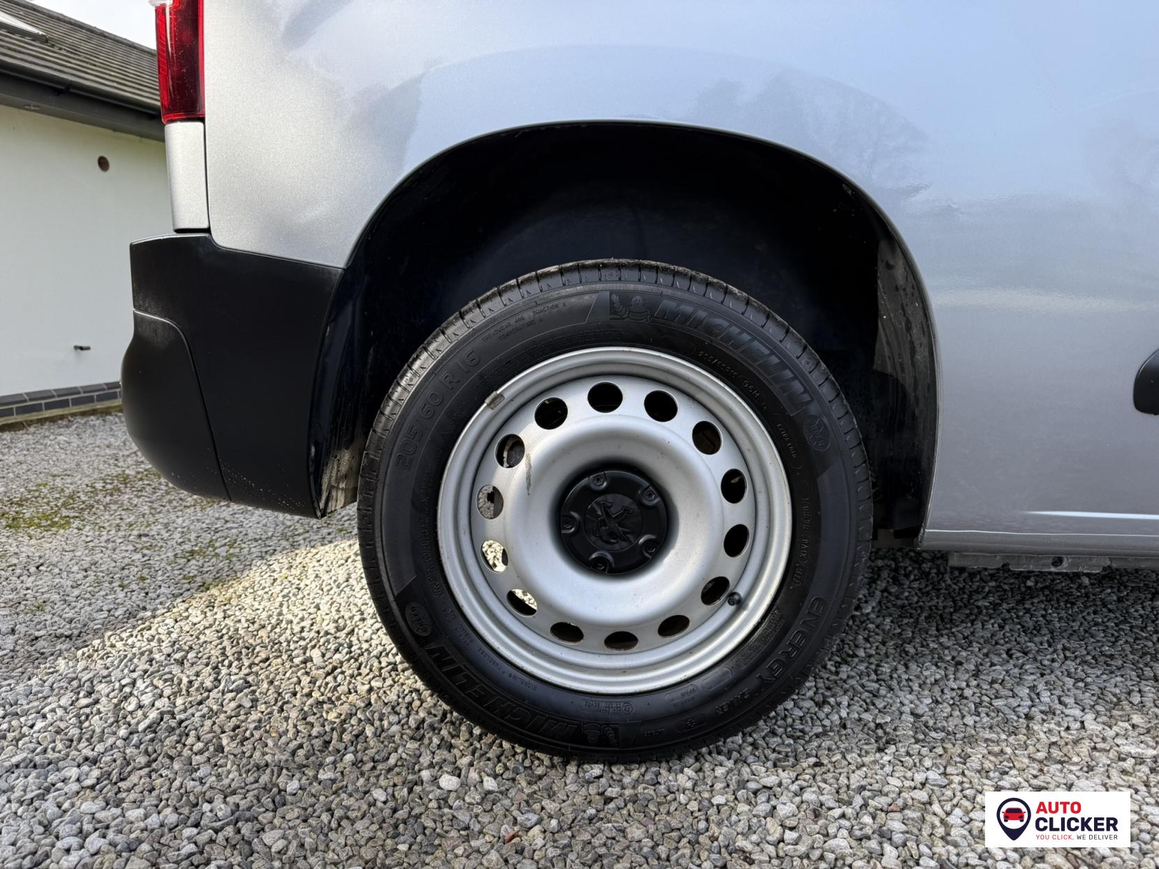 Peugeot Partner 1.5 BlueHDi 1000 Professional Premium + Standard Panel Van 5dr Diesel Manual SWB Euro 6 (s/s) (100 bhp)