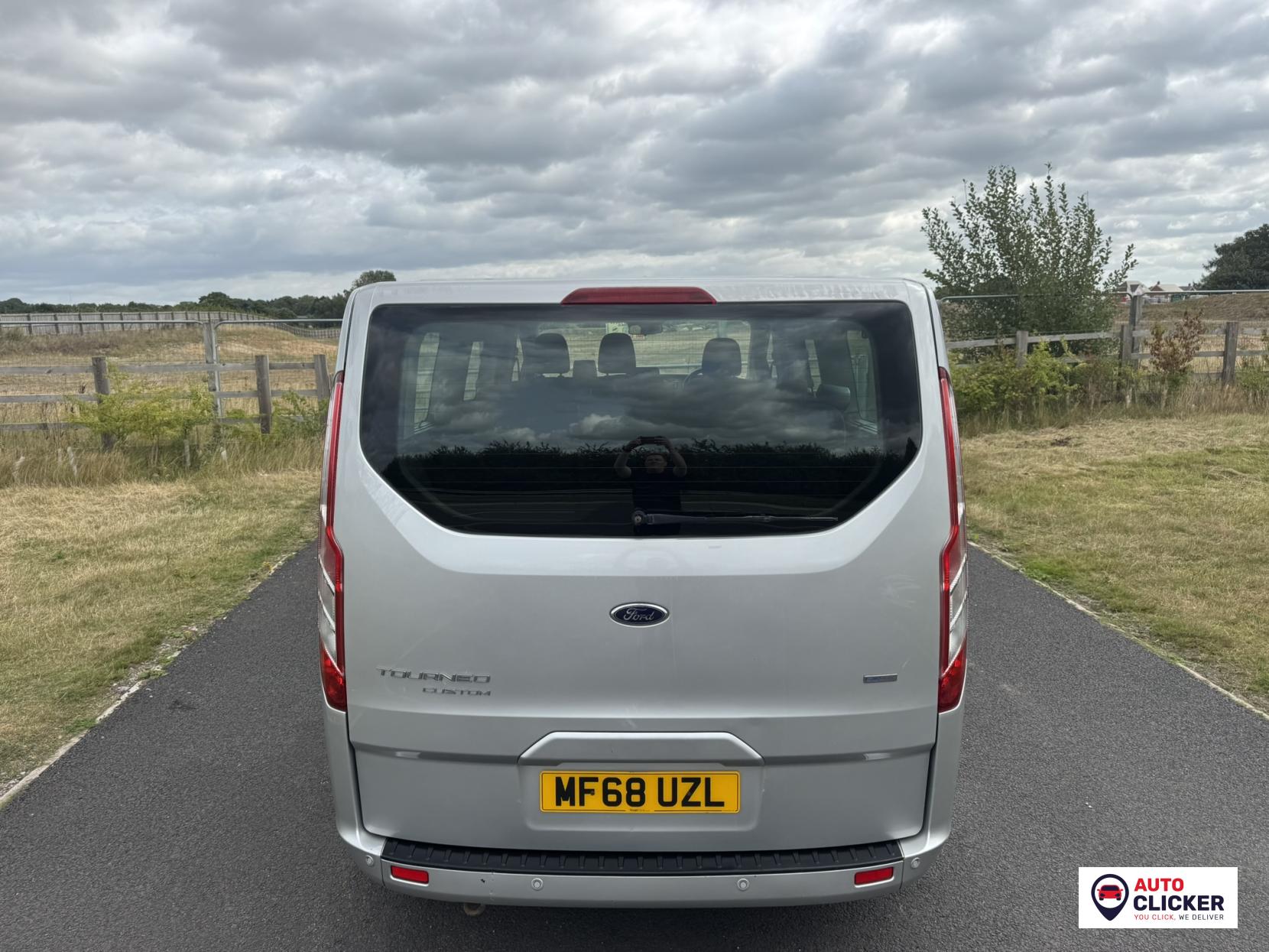 Ford Tourneo Custom 2.0 310 EcoBlue Titanium Minibus Double Cab 5dr Diesel Manual L2 Euro 6 (s/s) (130 ps)