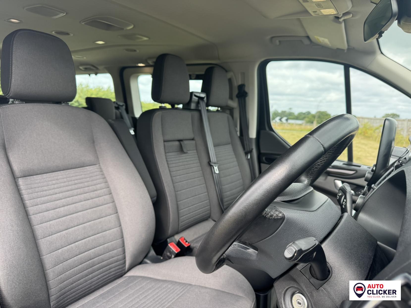 Ford Tourneo Custom 2.0 310 EcoBlue Titanium Minibus Double Cab 5dr Diesel Manual L2 Euro 6 (s/s) (130 ps)