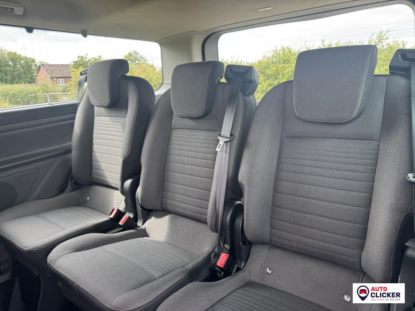 Ford Tourneo Custom 2.0 310 EcoBlue Titanium Minibus Double Cab 5dr Diesel Manual L2 Euro 6 (s/s) (130 ps)