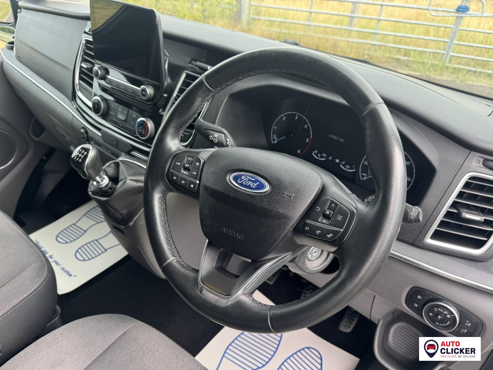 Ford Tourneo Custom 2.0 310 EcoBlue Titanium Minibus Double Cab 5dr Diesel Manual L2 Euro 6 (s/s) (130 ps)
