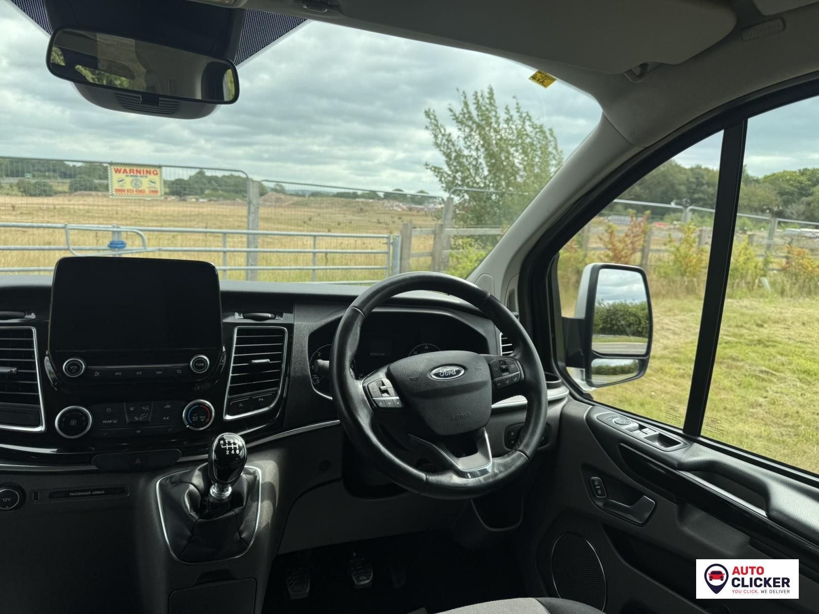 Ford Tourneo Custom 2.0 310 EcoBlue Titanium Minibus Double Cab 5dr Diesel Manual L2 Euro 6 (s/s) (130 ps)