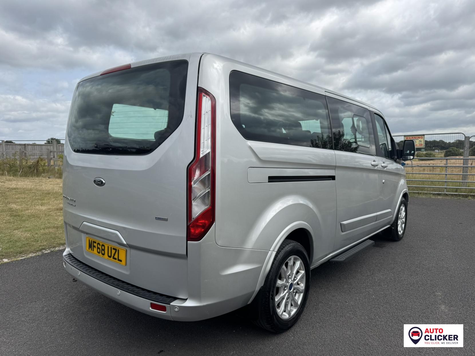 Ford Tourneo Custom 2.0 310 EcoBlue Titanium Minibus Double Cab 5dr Diesel Manual L2 Euro 6 (s/s) (130 ps)