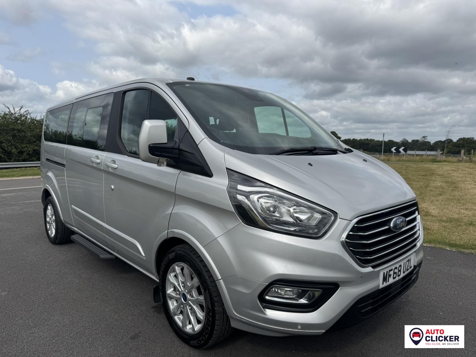 Ford Tourneo Custom 2.0 310 EcoBlue Titanium Minibus Double Cab 5dr Diesel Manual L2 Euro 6 (s/s) (130 ps)