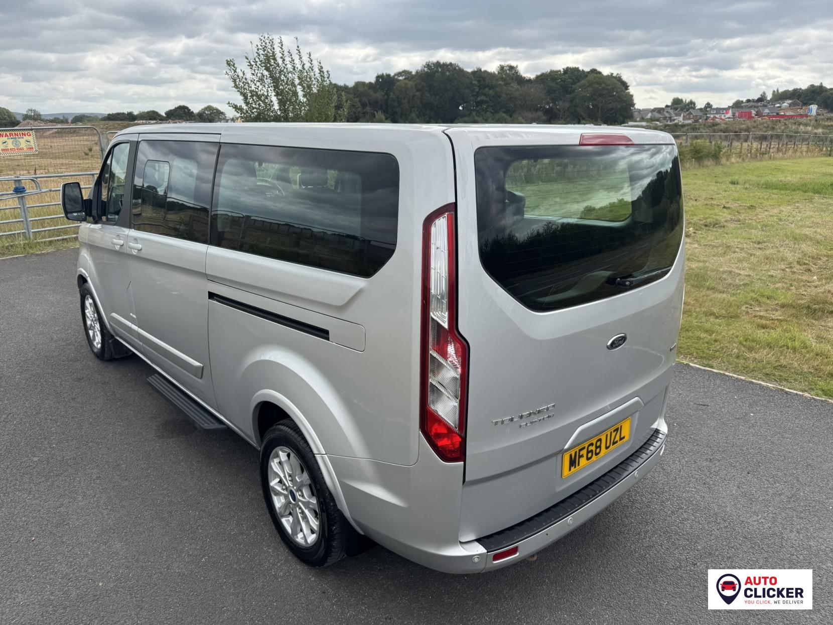 Ford Tourneo Custom 2.0 310 EcoBlue Titanium Minibus Double Cab 5dr Diesel Manual L2 Euro 6 (s/s) (130 ps)