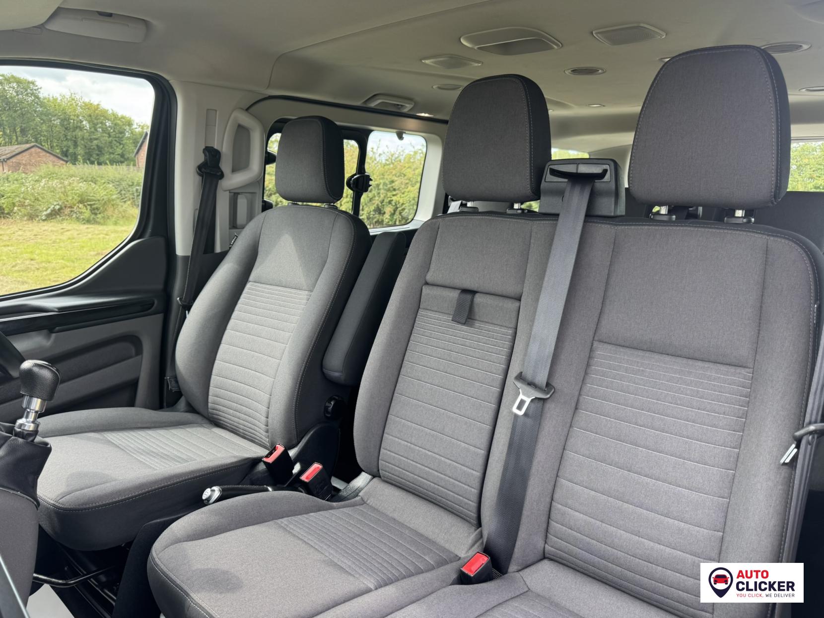 Ford Tourneo Custom 2.0 310 EcoBlue Titanium Minibus Double Cab 5dr Diesel Manual L2 Euro 6 (s/s) (130 ps)