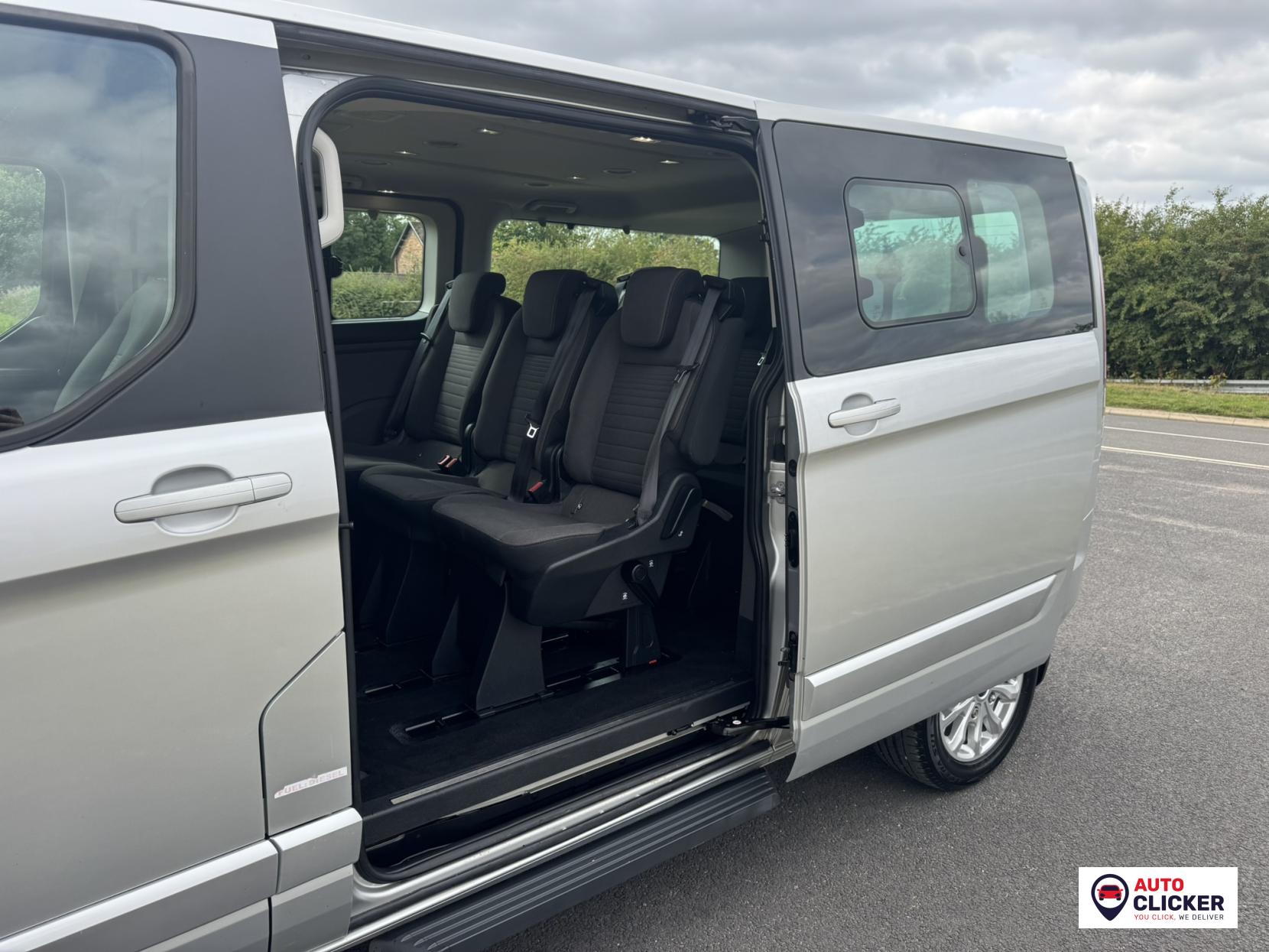 Ford Tourneo Custom 2.0 310 EcoBlue Titanium Minibus Double Cab 5dr Diesel Manual L2 Euro 6 (s/s) (130 ps)
