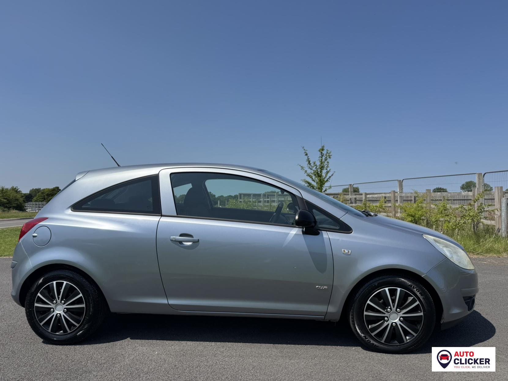 Vauxhall Corsa 1.2i 16v Club Hatchback 3dr Petrol Manual (139 g/km, 79 bhp)