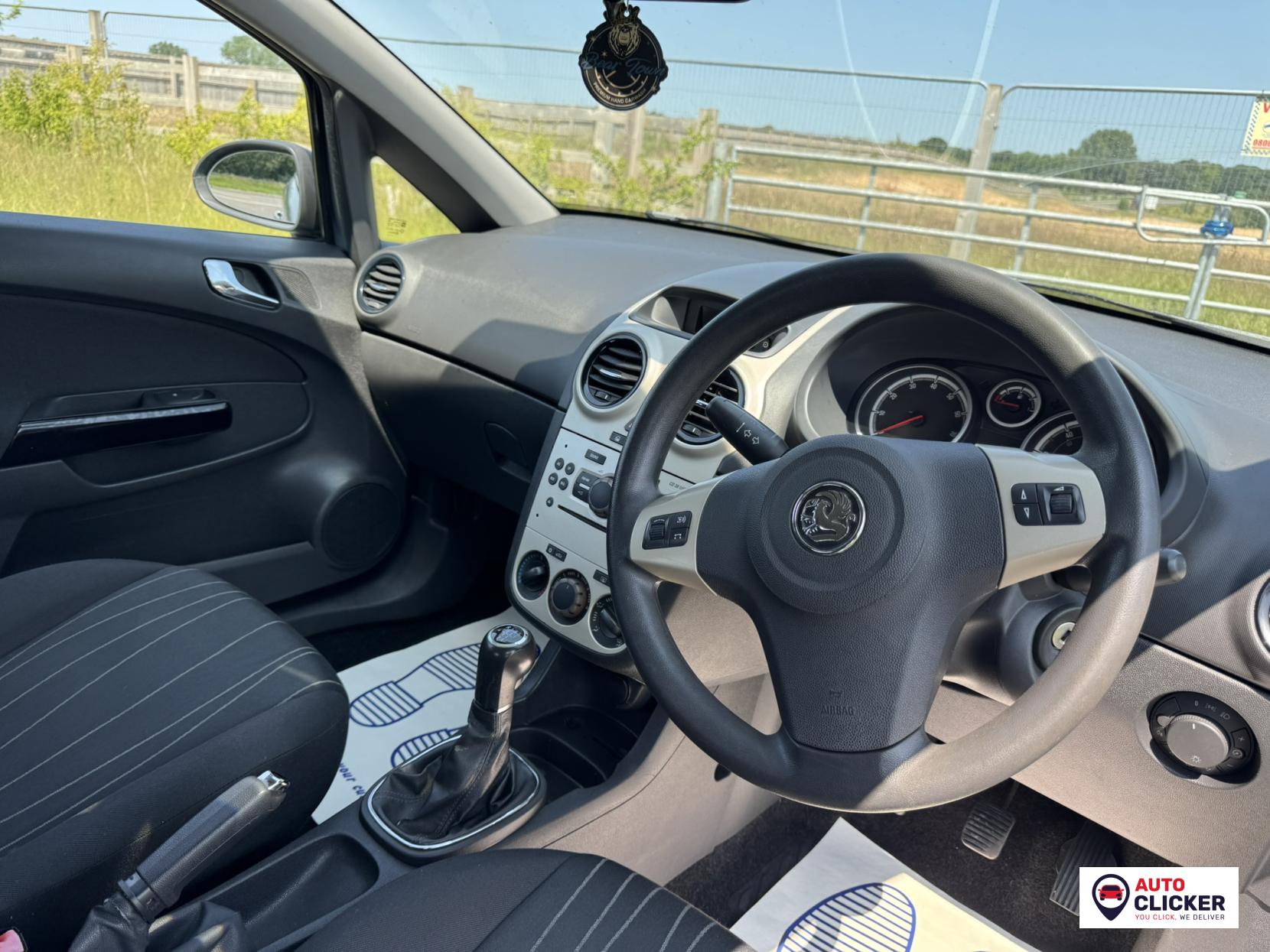 Vauxhall Corsa 1.2i 16v Club Hatchback 3dr Petrol Manual (139 g/km, 79 bhp)
