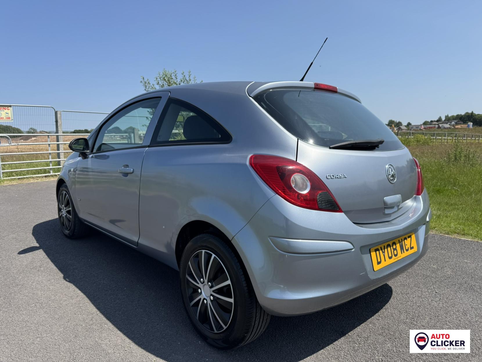 Vauxhall Corsa 1.2i 16v Club Hatchback 3dr Petrol Manual (139 g/km, 79 bhp)